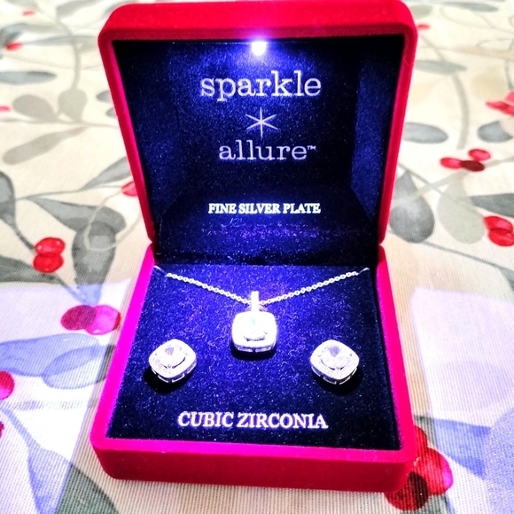 Sparkle Allure Light Up Box 2-pc. Chain and earrings pure silver Jewelry, NEW - Picture 7 of 7